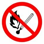 Р02 Запрещается пользоваться открытым огнем (200х200 пластик) 